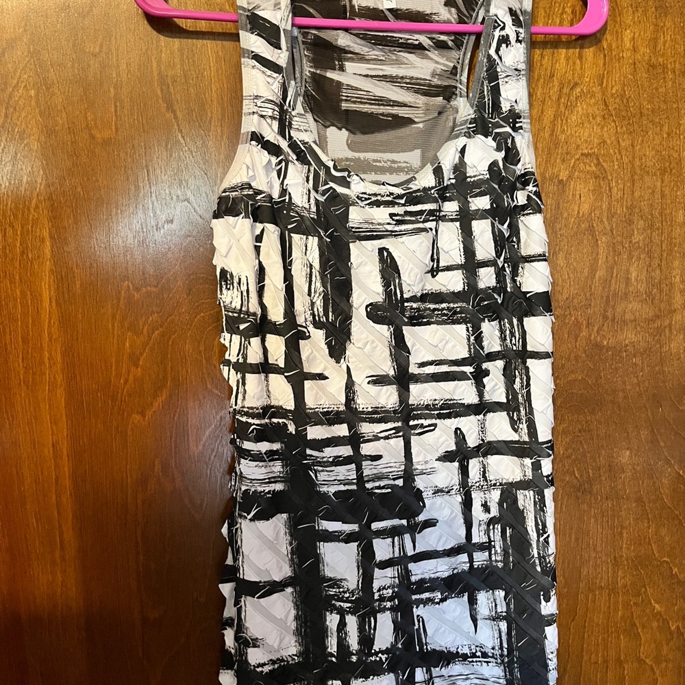 Studio Y Black and White Tank Top